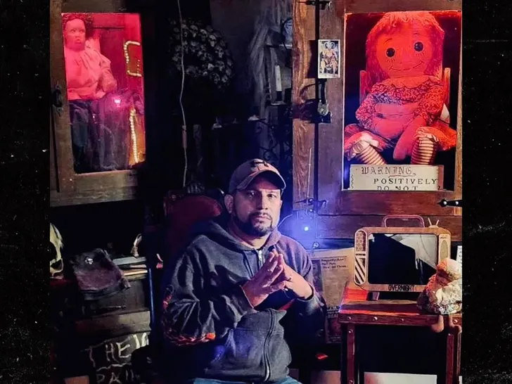 Dan Rivera Dies During Annabelle Doll Tour